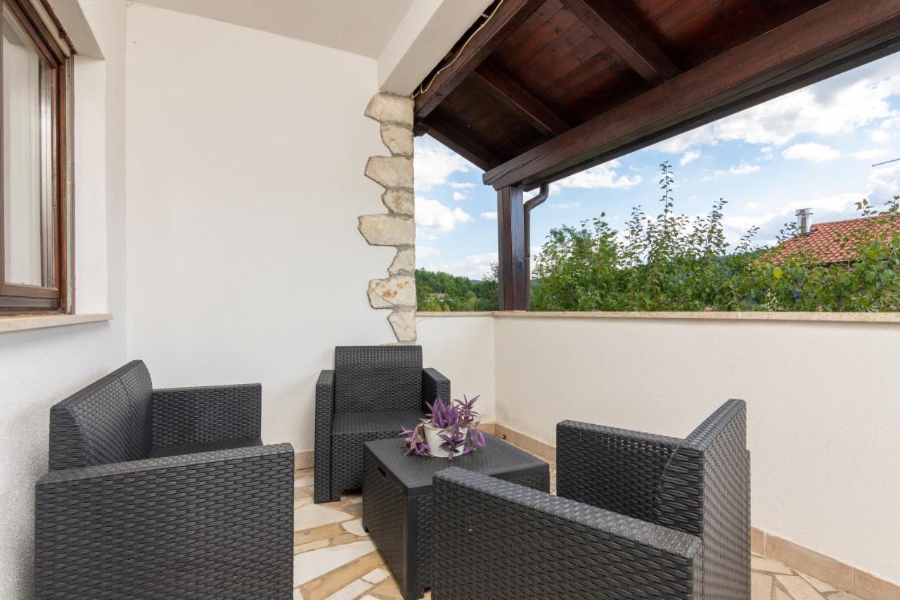 Apartment Buzet 17562a Kültér fotó