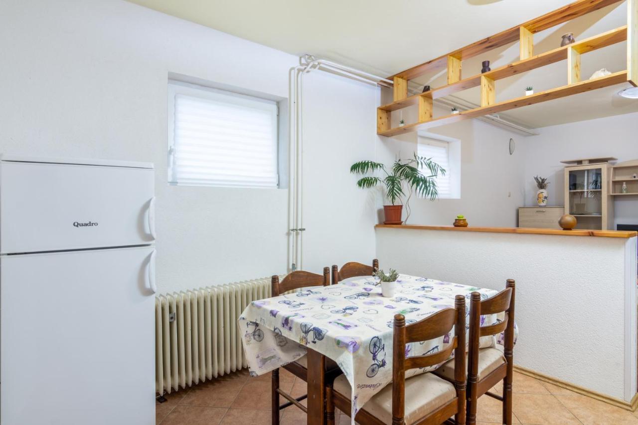Apartment Buzet 17562a Kültér fotó